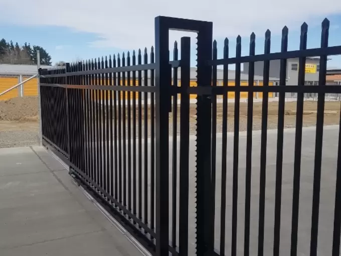 Telescopic gate